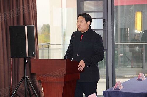 2018黄冈会议.jpg 朱敏.jpg